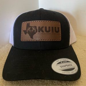 Kuiu trucker hat NWT